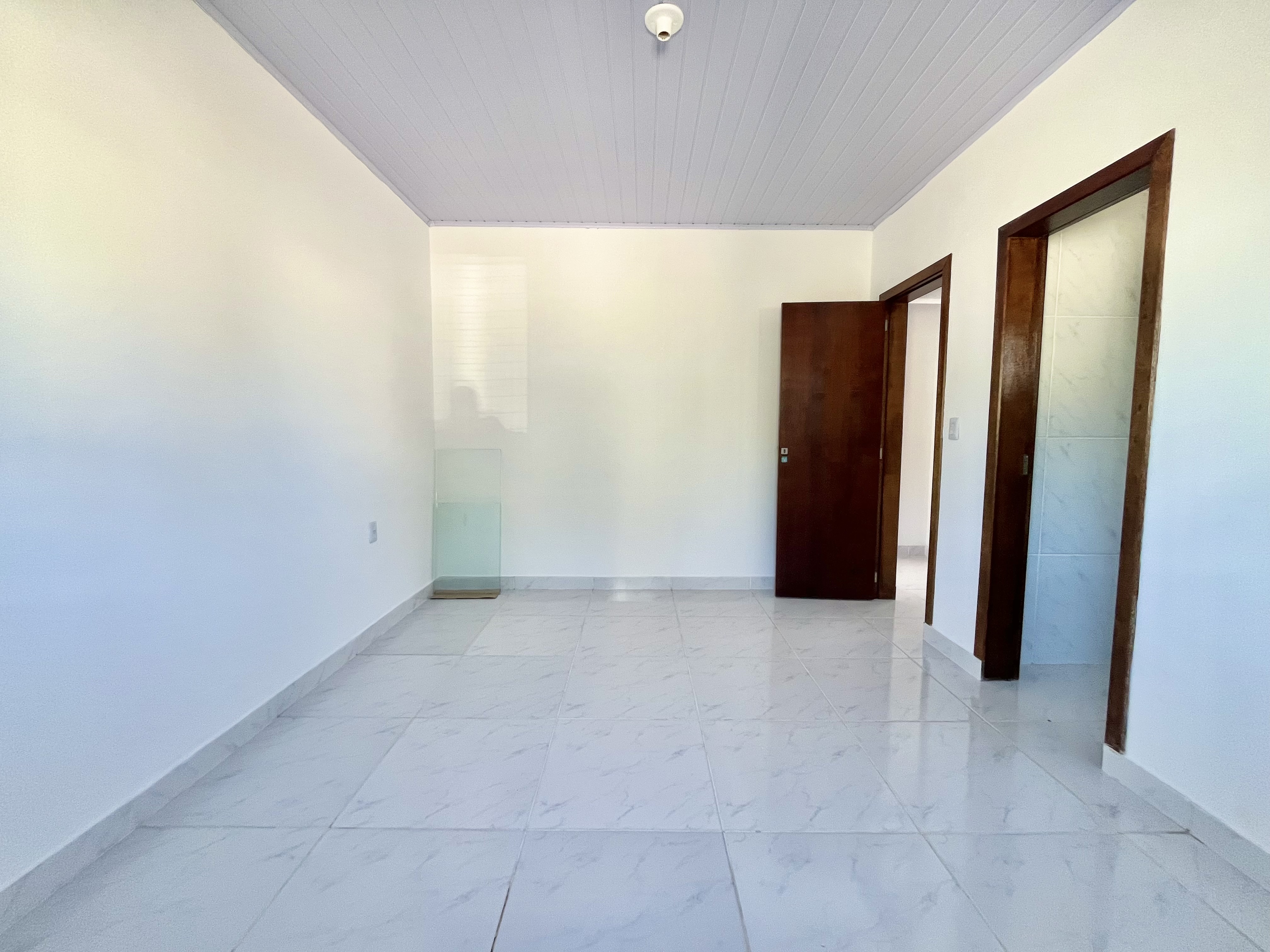 Foto do imóvel Casa 100% Reformada com Amplo Quintal no Monte Castelo