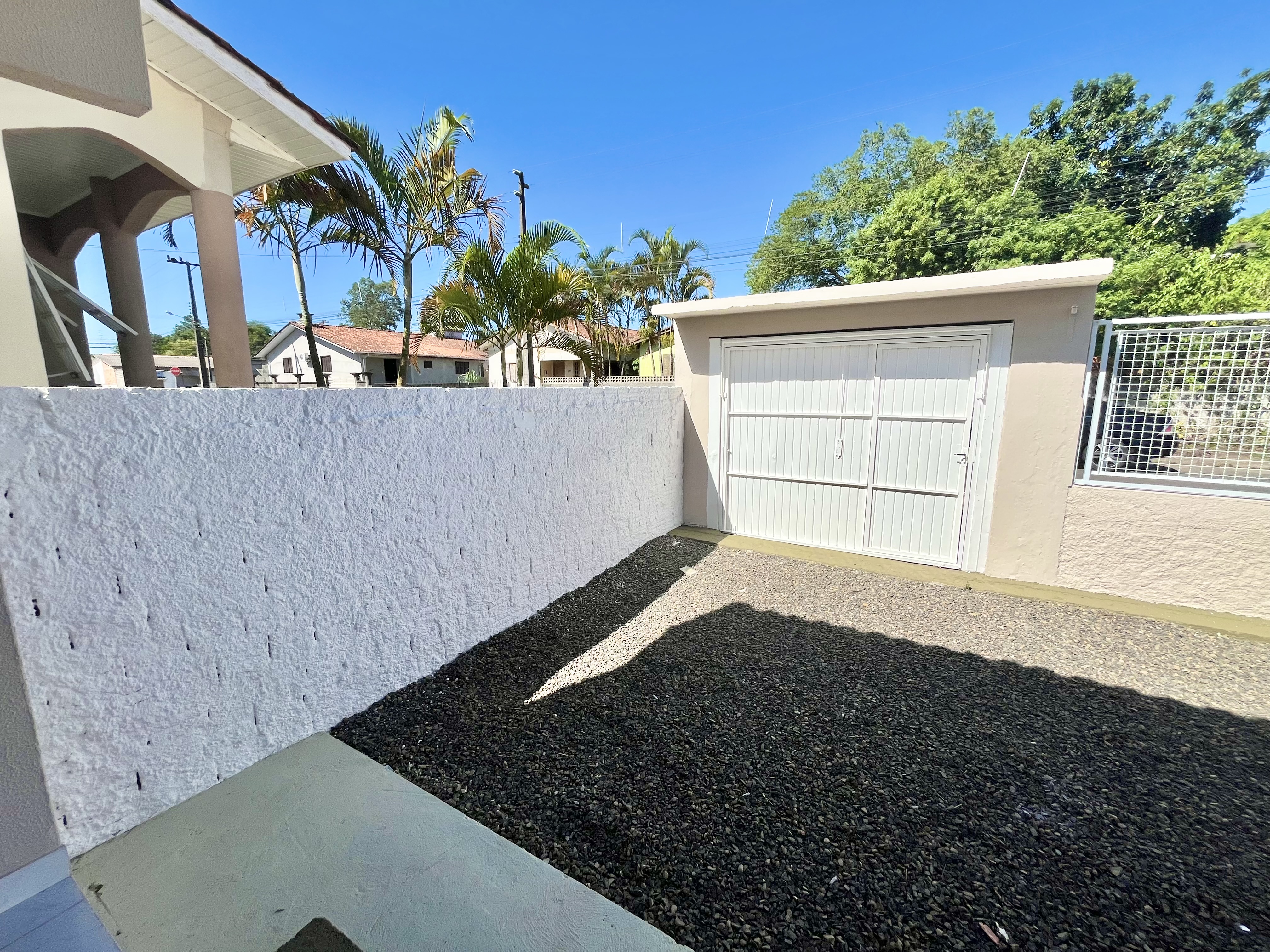Foto do imóvel Casa 100% Reformada com Amplo Quintal no Monte Castelo