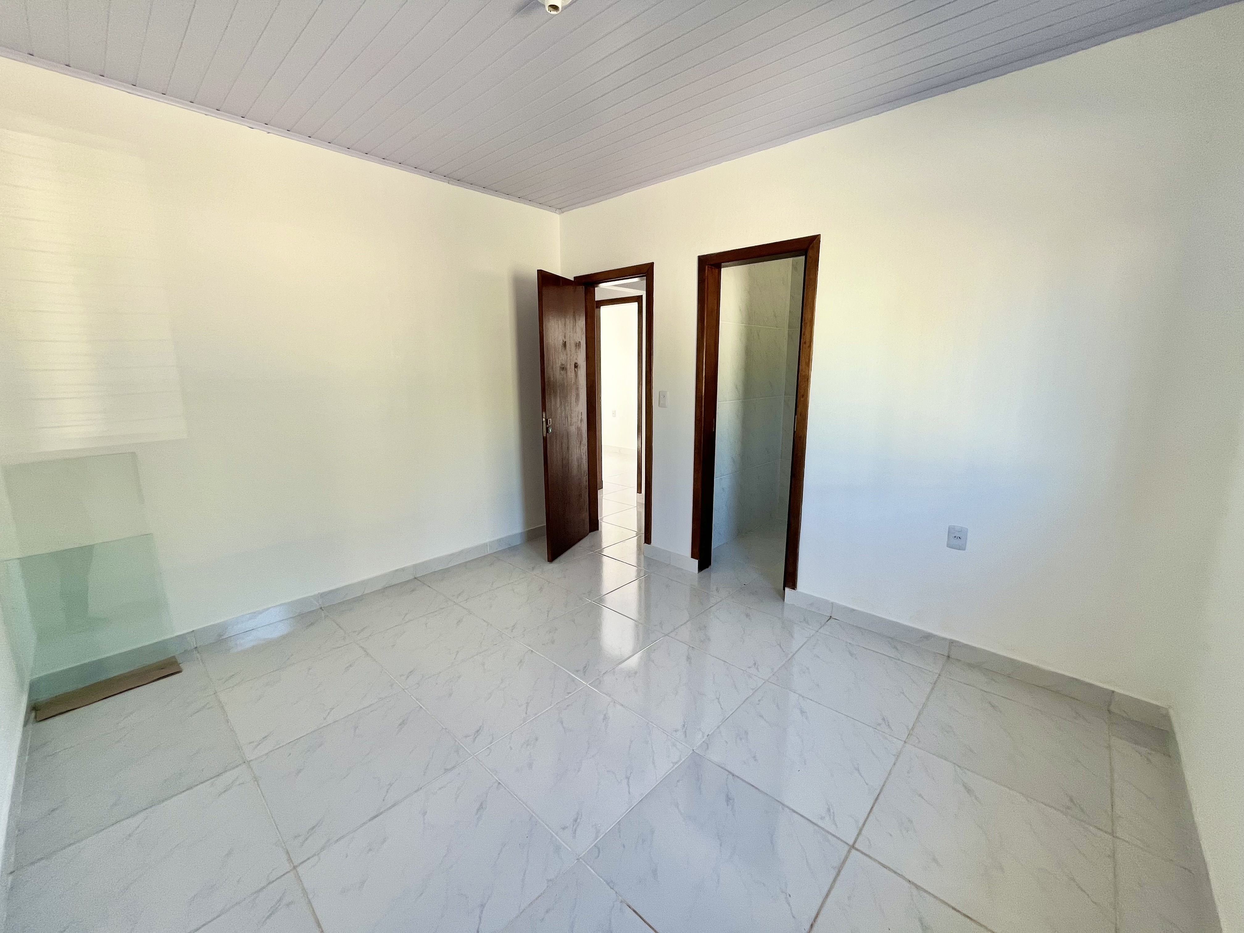 Foto do imóvel Casa 100% Reformada com Amplo Quintal no Monte Castelo